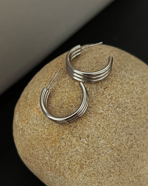 Dolly Earring -24 Silver