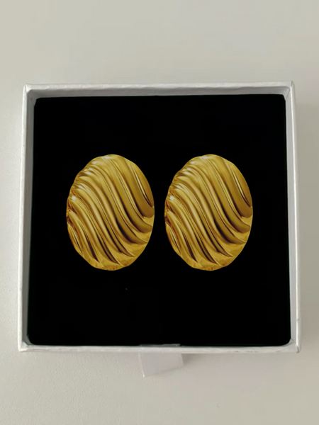 “That Girl” Vintage Earrings - 24K Gold