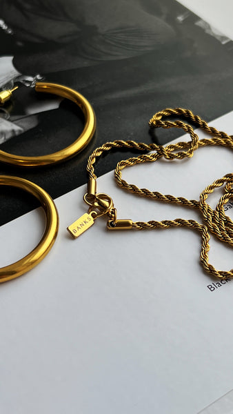 Skinny Twisted Stacking Chain (18k Gold)