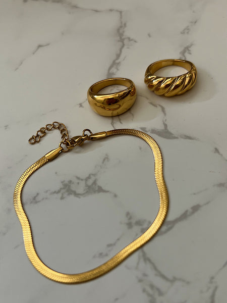 BANKS Herringbone Bracelet (18k Gold)