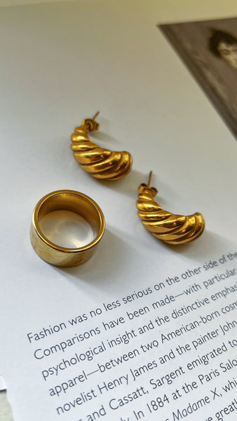 Lucy Earrings (18K GOLD)