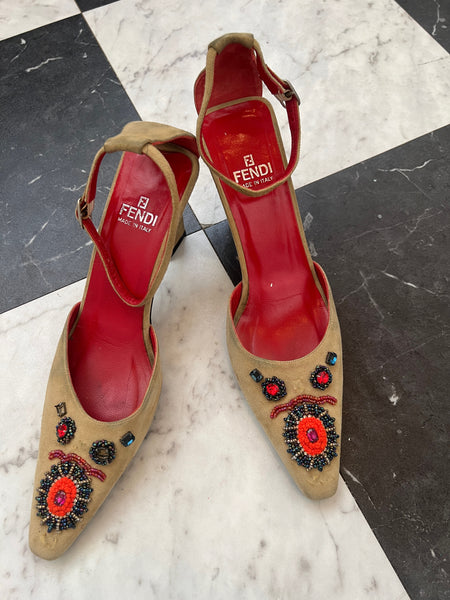 Fendi Size 7 M Beaded Suede Camel Trophy Pointed Toe Heels Made In Italy