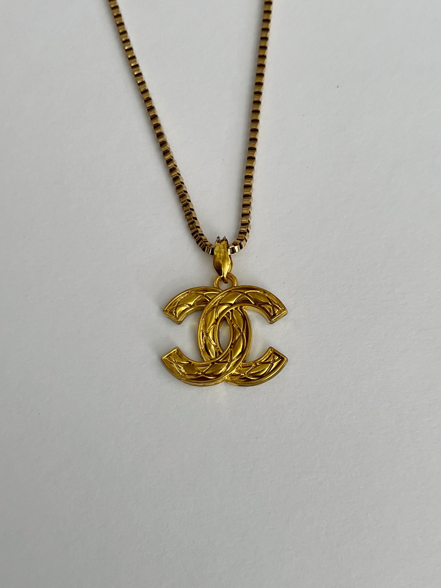 Chanel Charm Vintage Refurbished Designer Pendant Button necklace