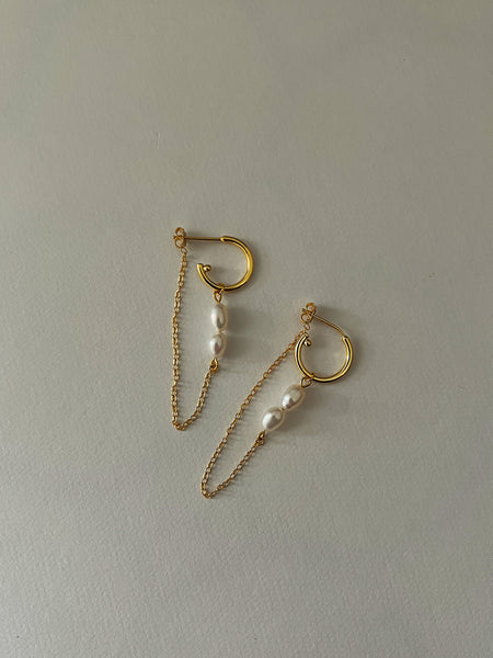 Dainty Chain Pearly Vintage Gold Earrings - 24K Gold