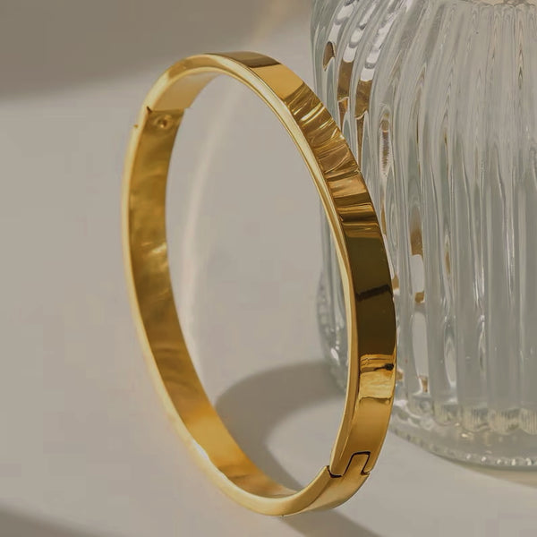 Sharp Edge Bangle -24K Gold