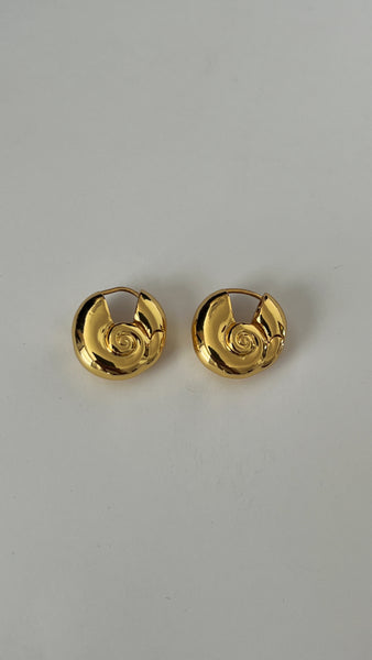 Dainty Shell Vintage Gold Earrings - Sterling Silver