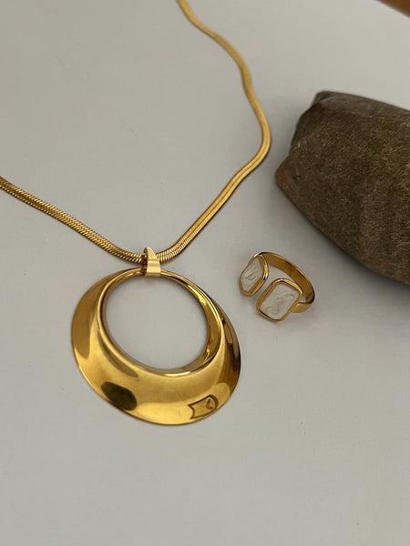 Jolene Modern Necklace -24k Gold