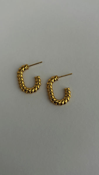 Sample Ribbed Earrings