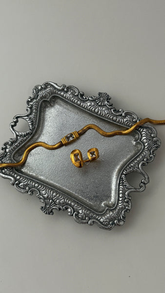 Fiona Stone Herringbone  -24K Gold