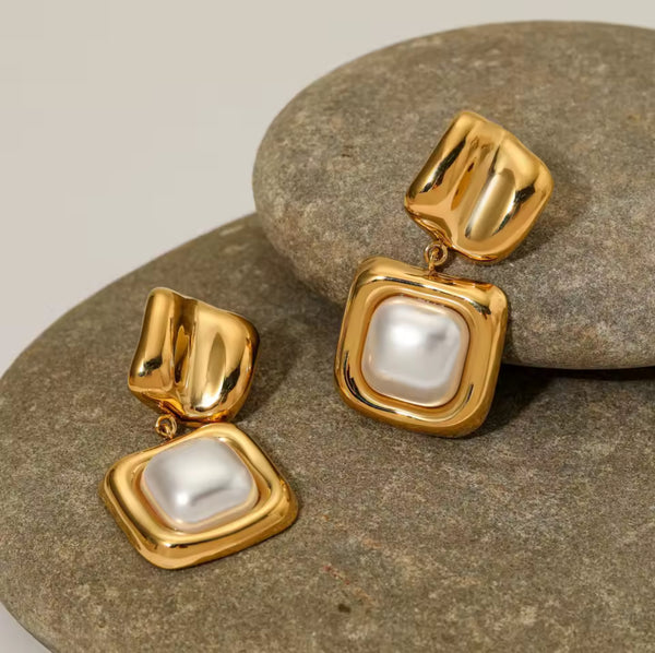Daphnie Earrings -24K Gold