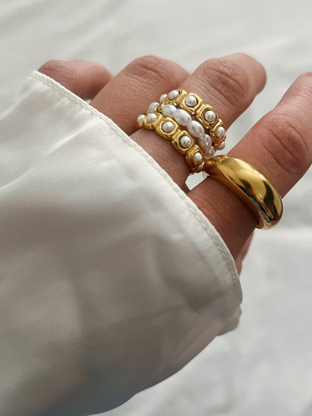 PRE- ORDER - SET OF 2 Pearl Adjustable Rings