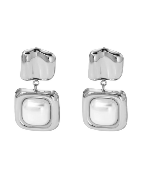 Daphnie Earrings