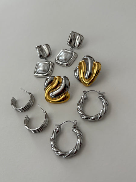 Dolly Earring -24 Silver