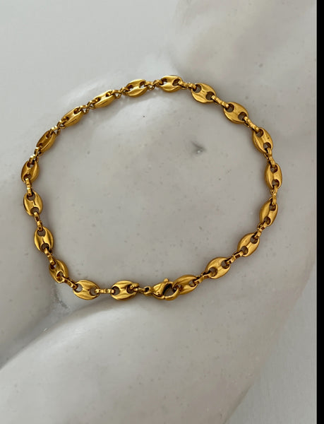 Charlotte Bracelet (18k Gold) -Size Small